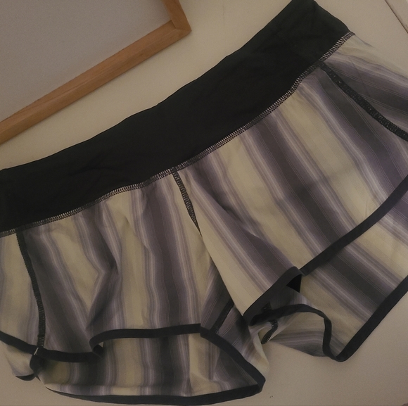 Lululemon Speed Short - Picture 2 of 2